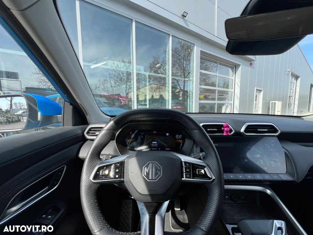 MG ZS HEV 1.5 GSI AT Exclusive - 26