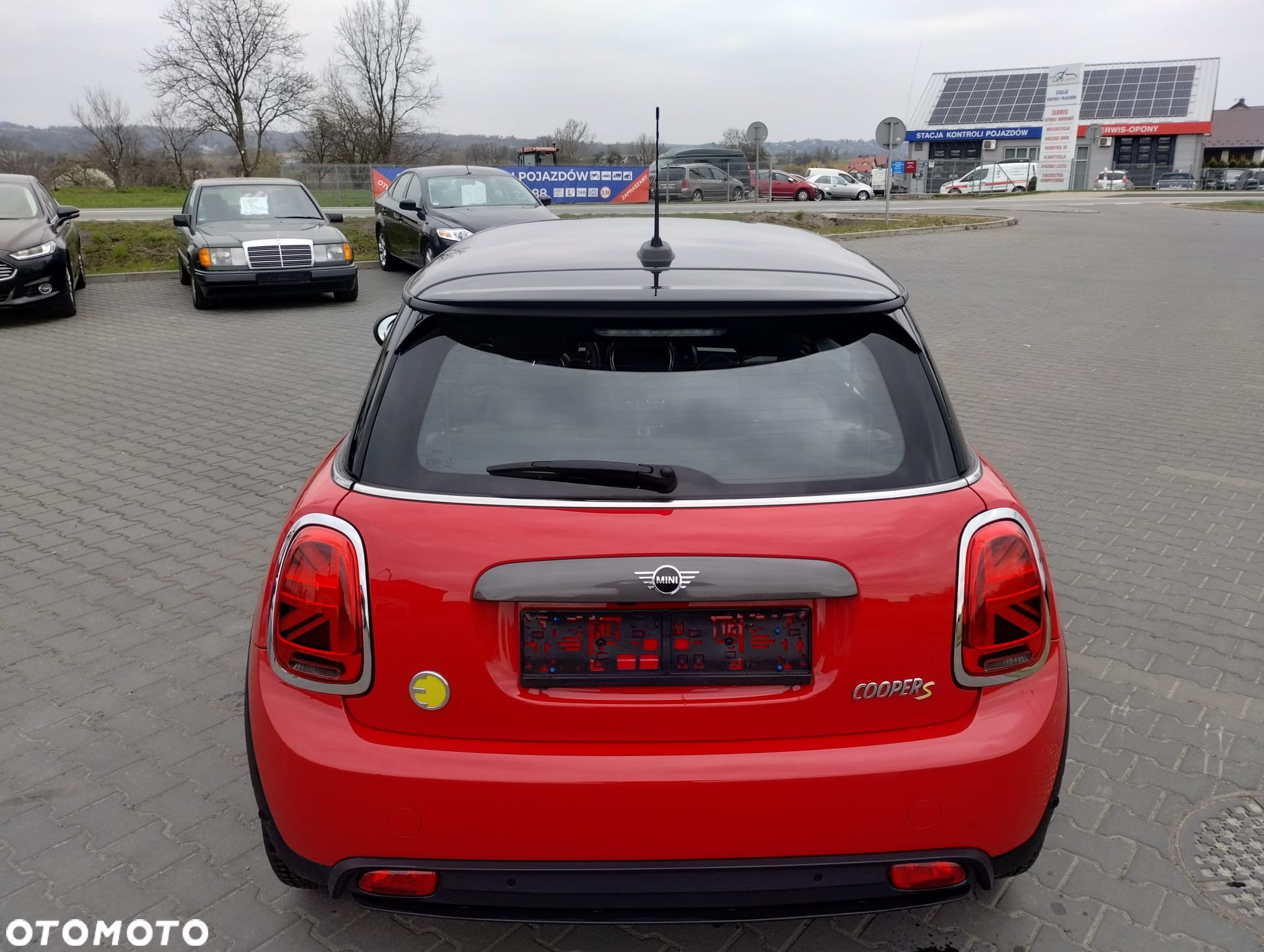 MINI Cooper SE - 11