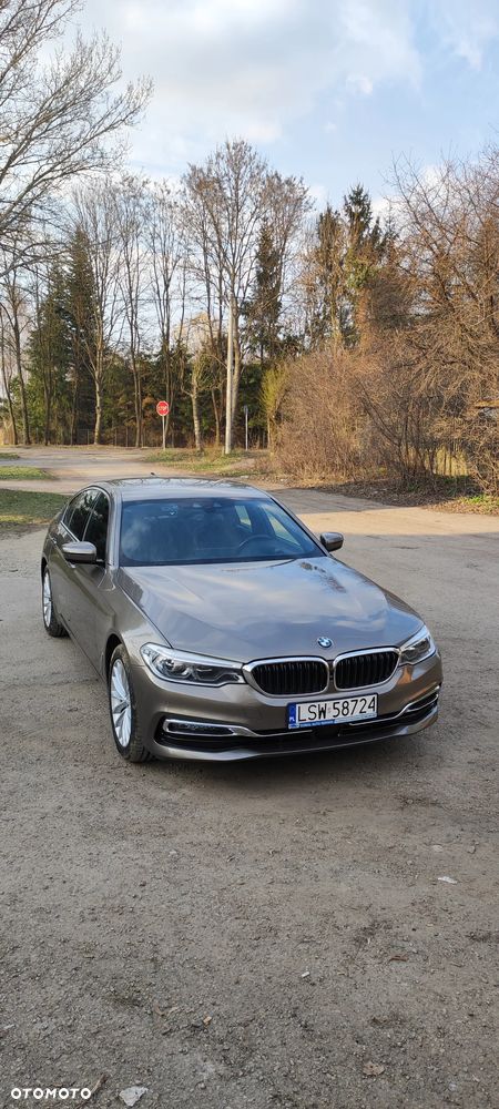 BMW Seria 5 530e iPerformance Luxury Line sport - 2