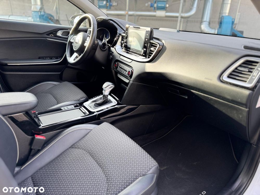 Kia XCeed 1.6 GDI DCT6 OPF Spirit - 11