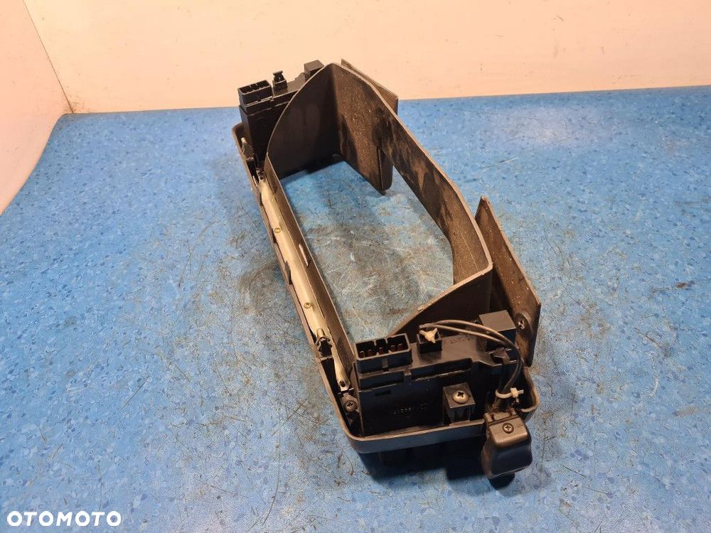 OPEL FRONTERA A OBUDOWA LICZNIKA - 9