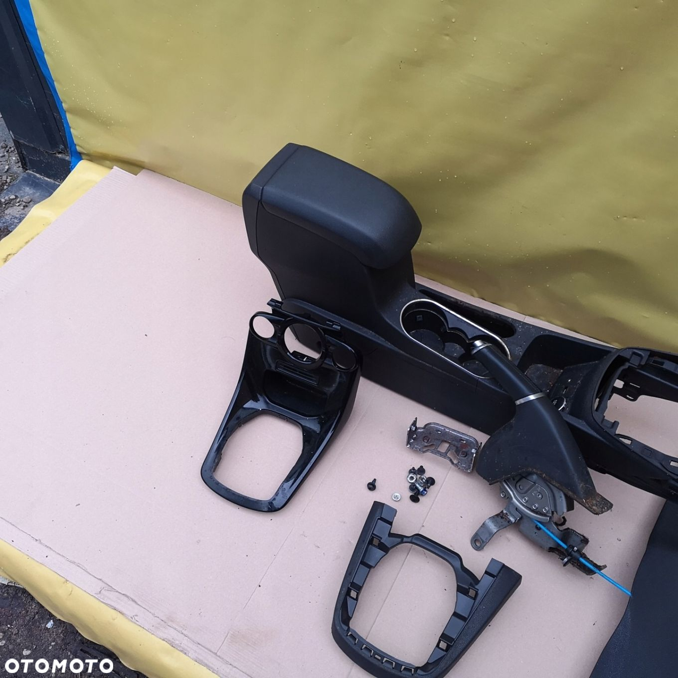 FORD FIESTA MK7 LIFT 13-17 PODŁOKIETNIK TUNEL ŚRODKOWY KOMPLET EUROPA - 2