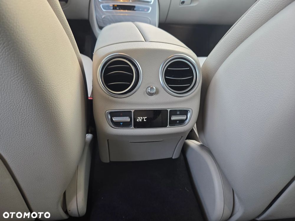 Mercedes-Benz Klasa E 300 d 4-Matic Exclusive - 18