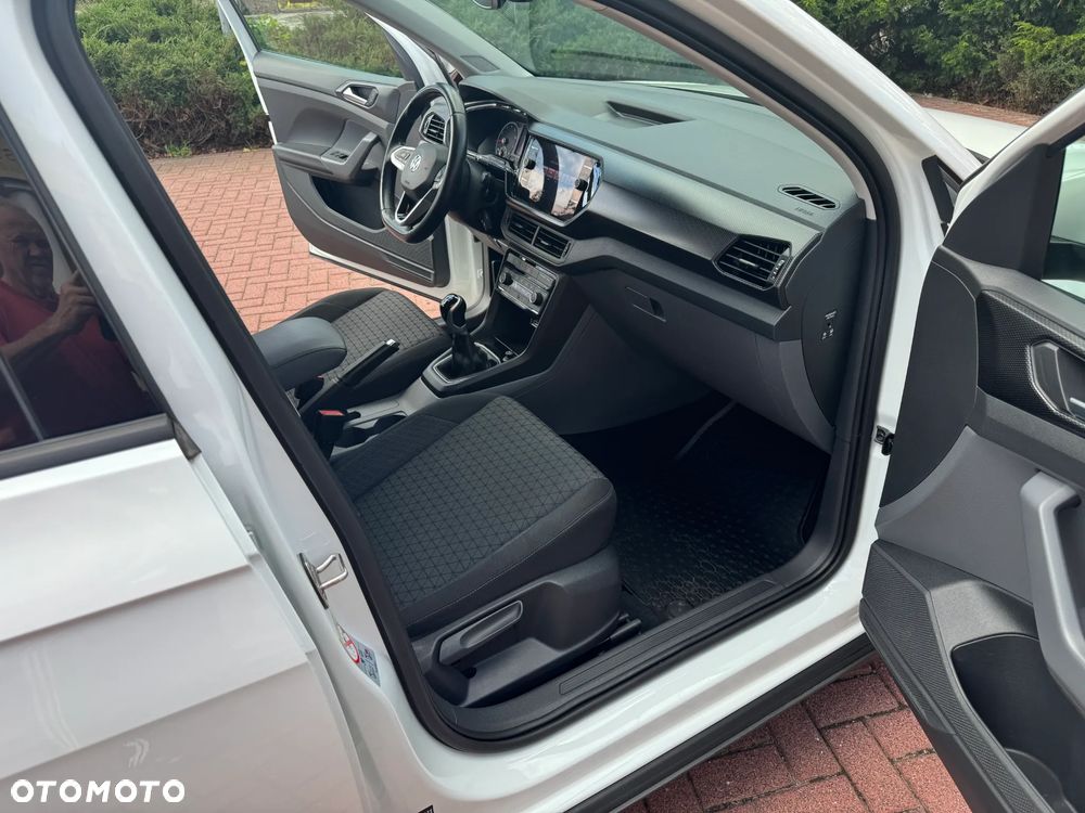 Volkswagen T-Cross - 18