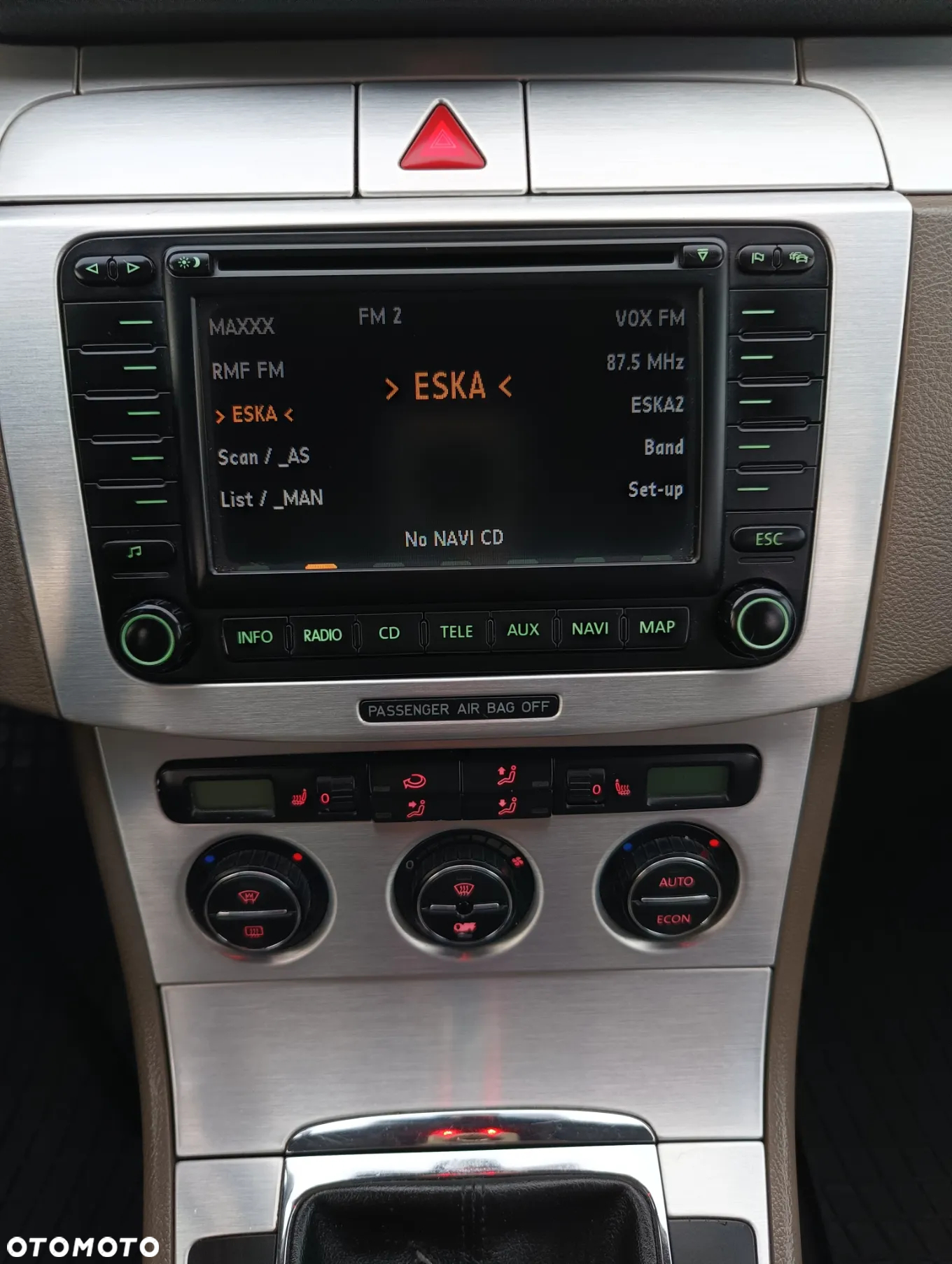 Volkswagen Passat 2.0 TDI DPF Highline - 27