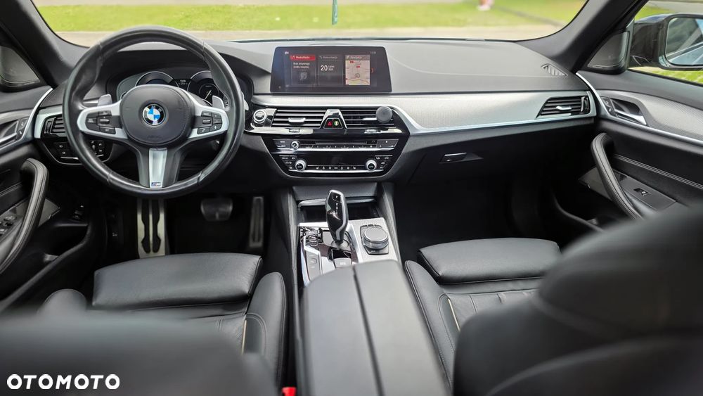 BMW Seria 5 530e iPerformance M Sport sport - 15