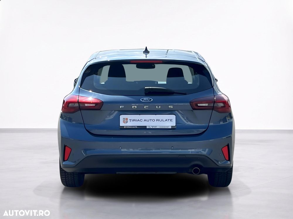 Ford Focus - 6