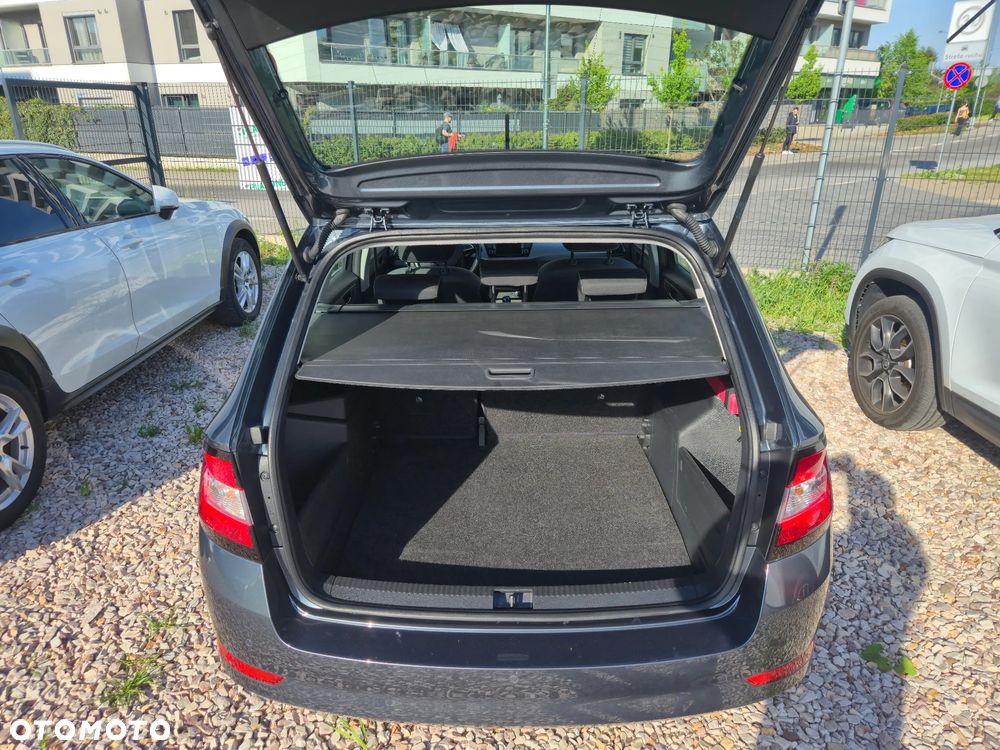Skoda Fabia 1.0 TSI Monte Carlo - 22