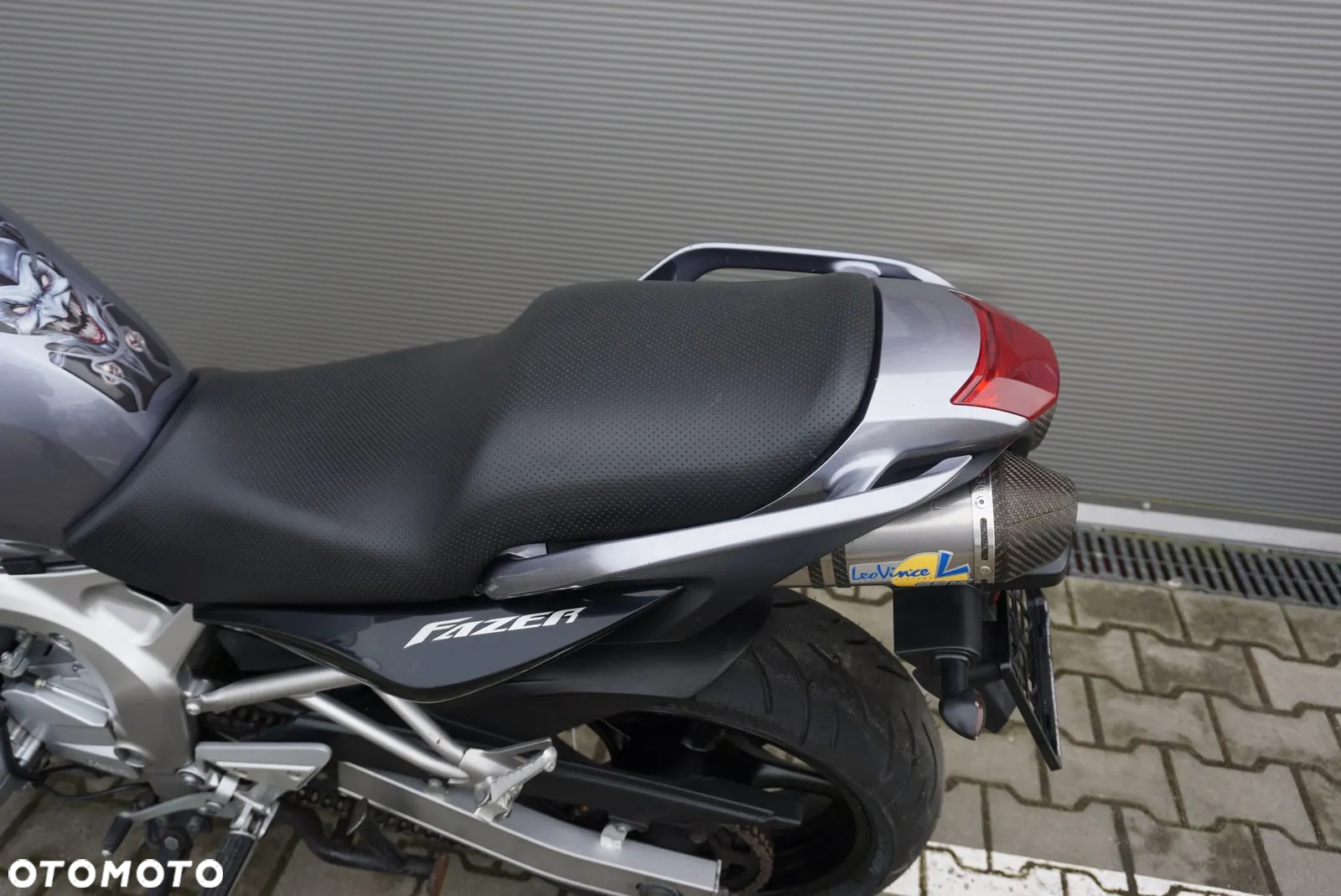 Yamaha FZ - 16