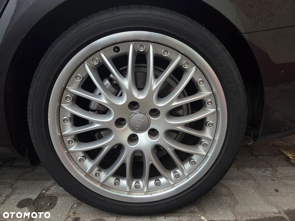 Audi A4 - 24