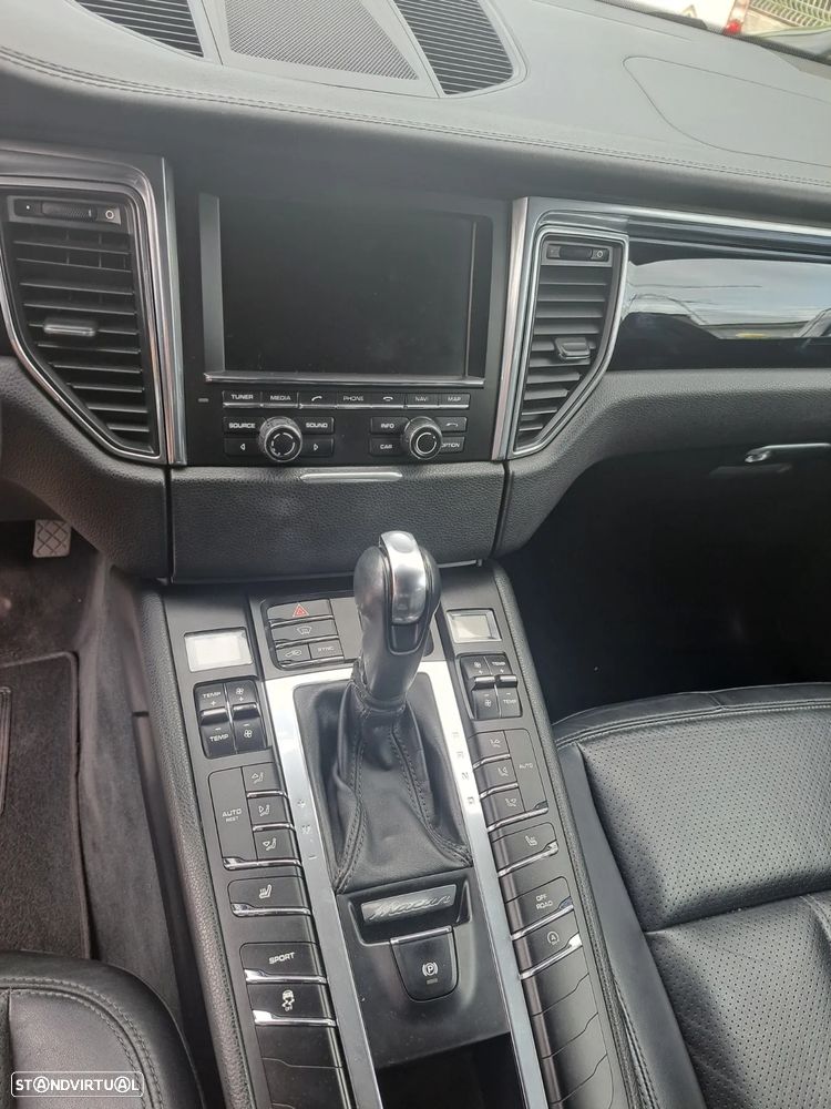 Porsche Macan S - 11
