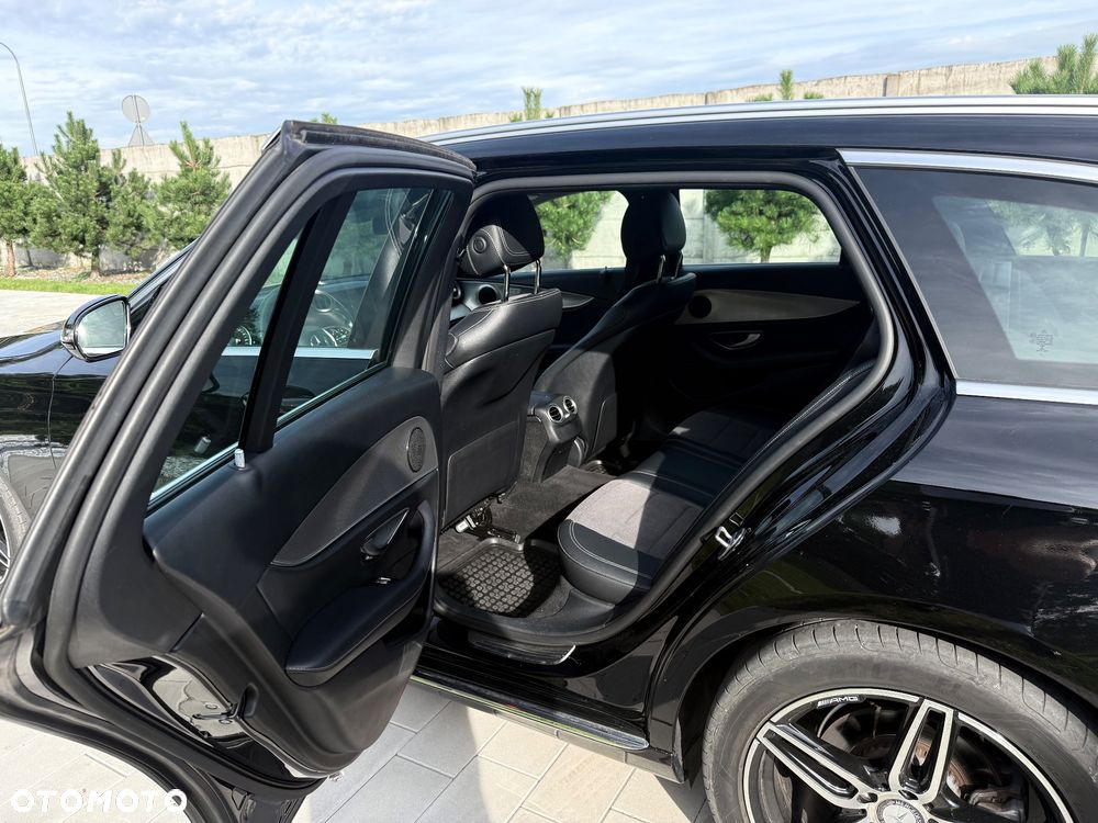 Mercedes-Benz Klasa E 220 d 9G-TRONIC - 9