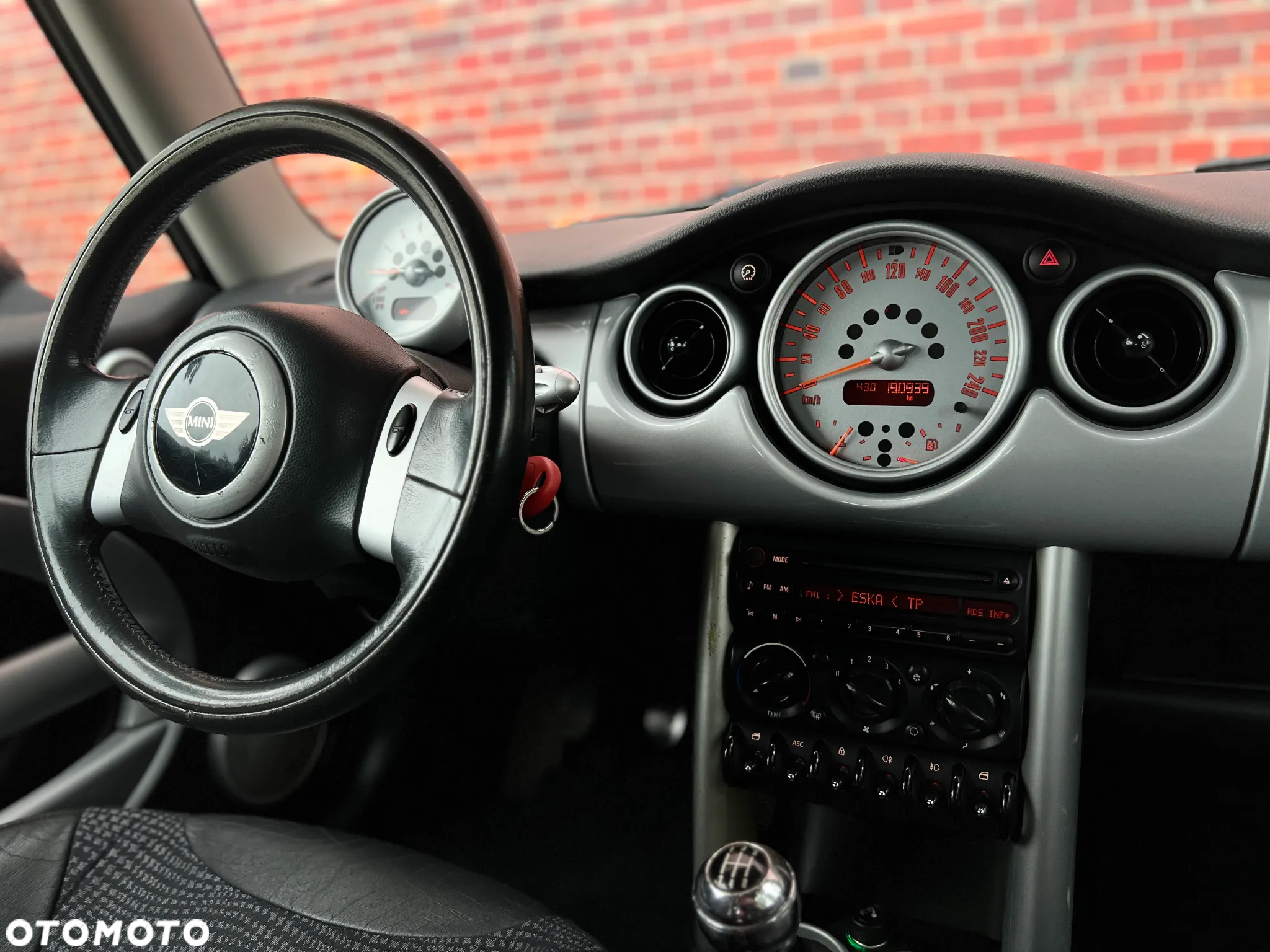 MINI ONE - 7