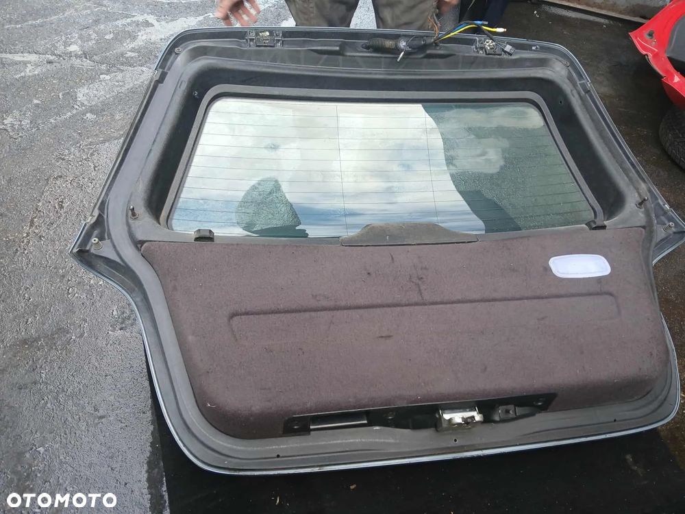 Mercedes A140 Klapa bagażnika - 7