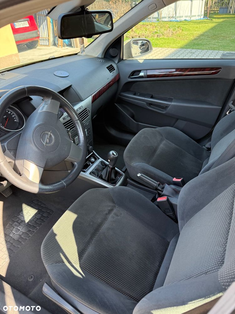 Opel Astra 1.4 - 10
