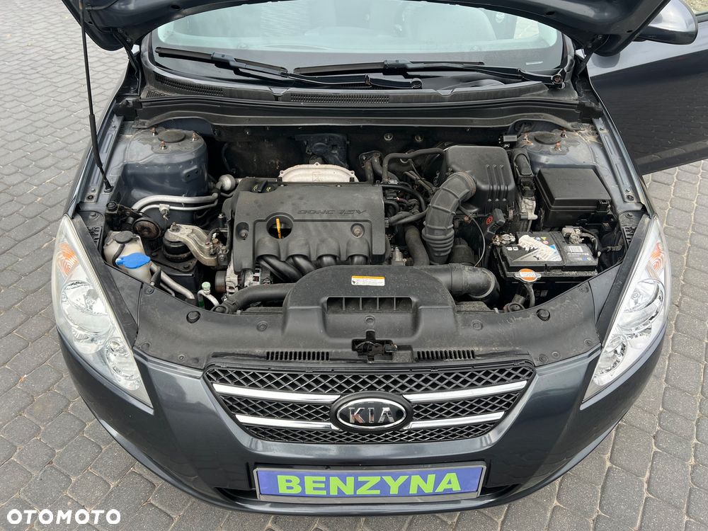 Kia Ceed 1.4 Comfort + - 12