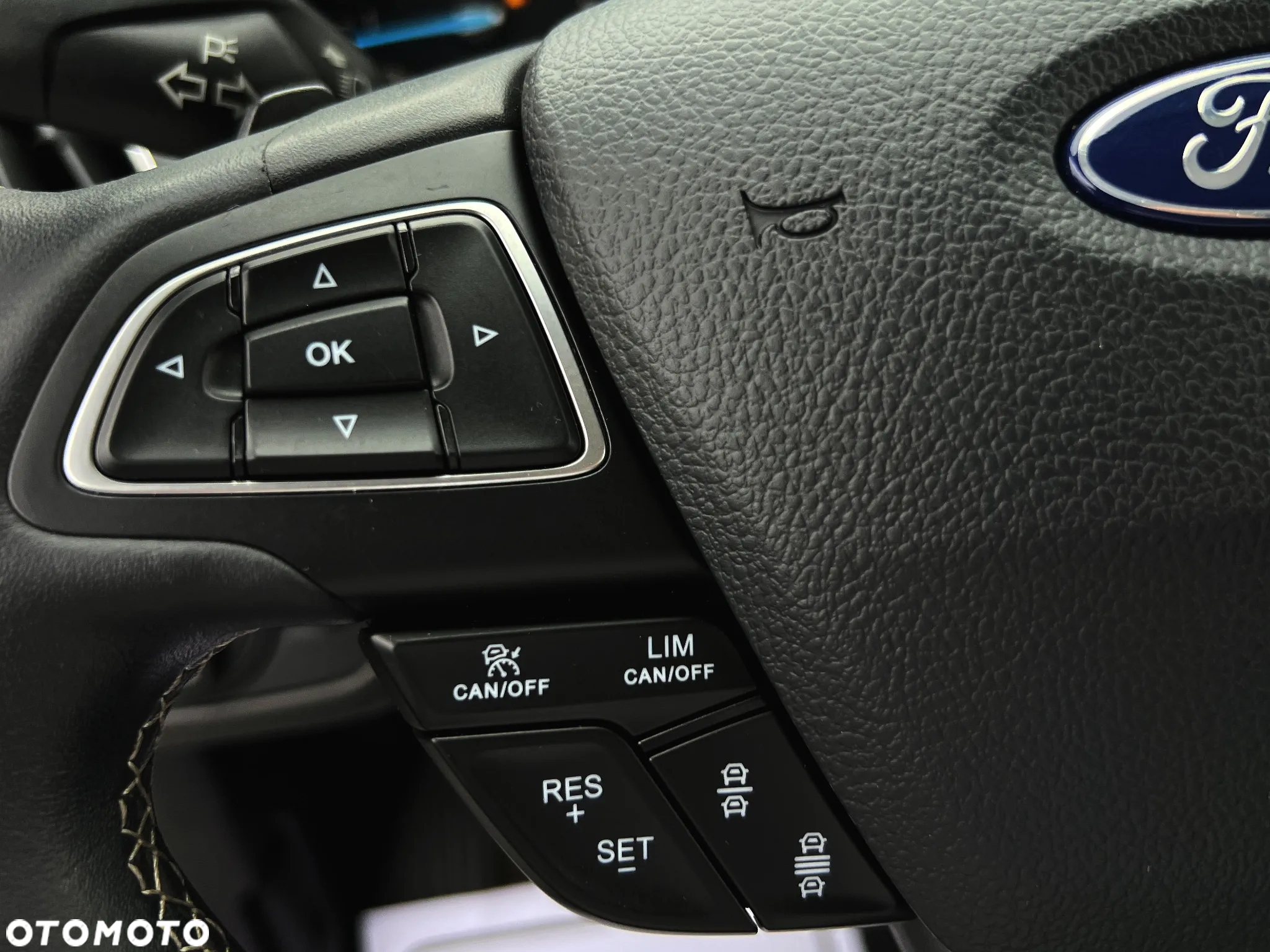 Ford Kuga 2.0 TDCi 4x4 Vignale - 27