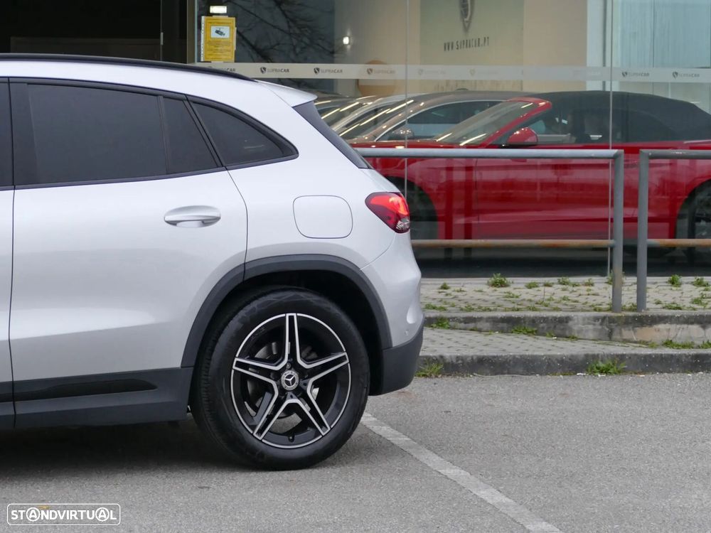 Mercedes-Benz GLA 180 d AMG Line - 17