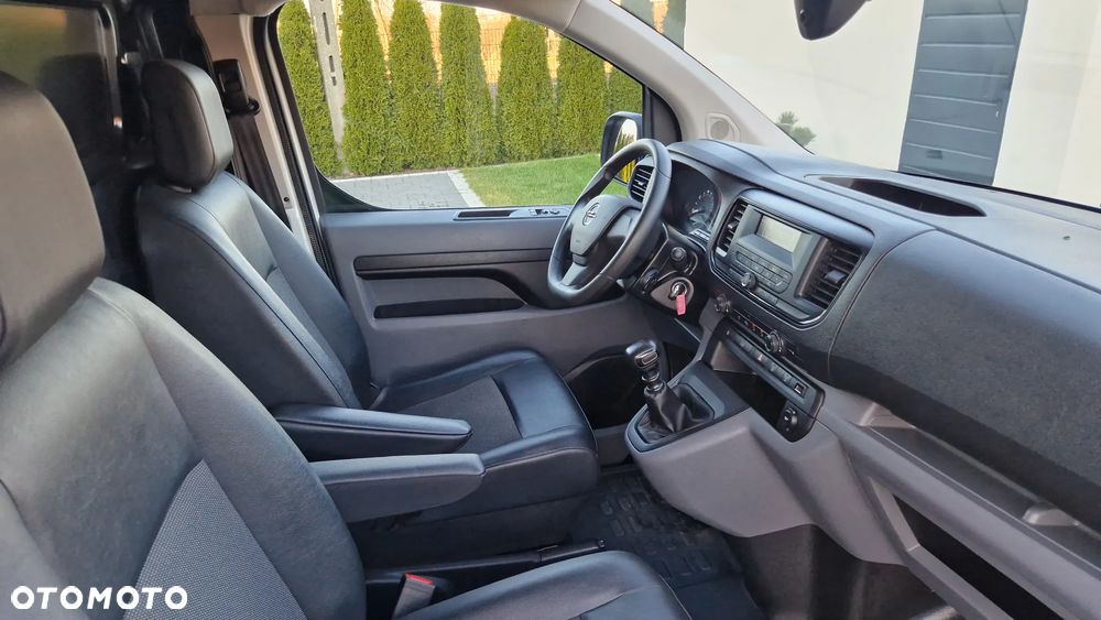 Opel Vivaro - 8