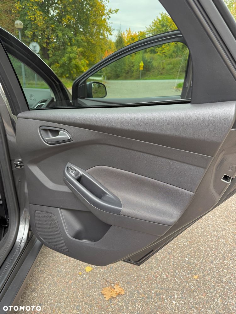 Ford Focus - 21