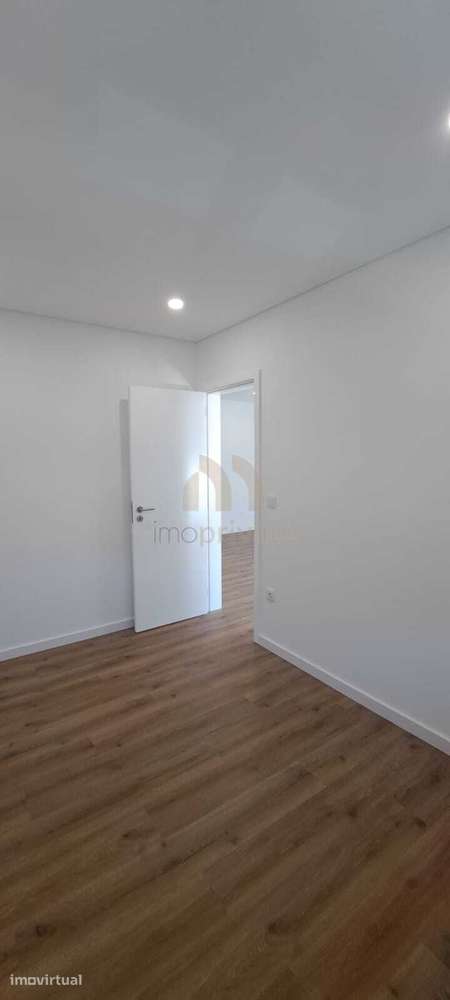 Apartamento T1 + 1 no Centro de Vizela - Grande imagem: 4/17