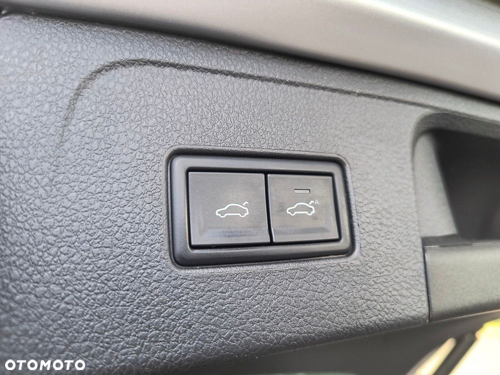 Volkswagen Passat 2.0 TDI EVO Business DSG - 23
