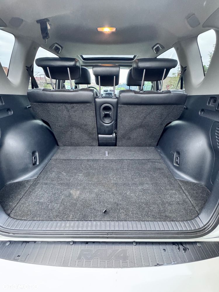 Toyota RAV4 - 21