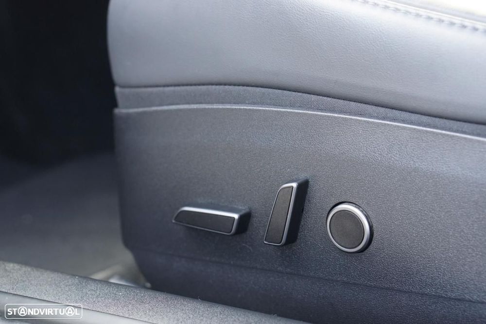 Tesla Model 3 Long Range AWD Dual Motor - 35