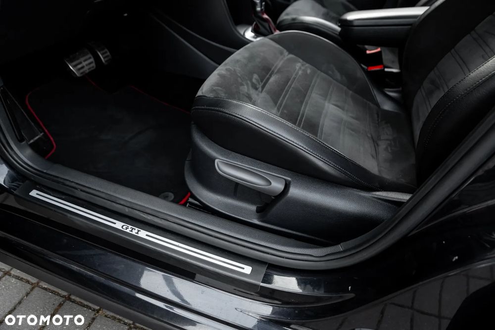 Volkswagen Polo 1.4 TSI GTI DSG - 17