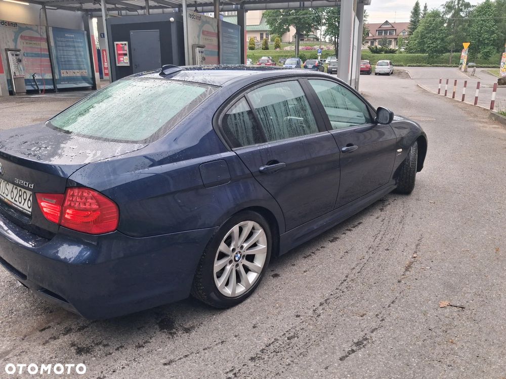 BMW Seria 3 320d xDrive - 5