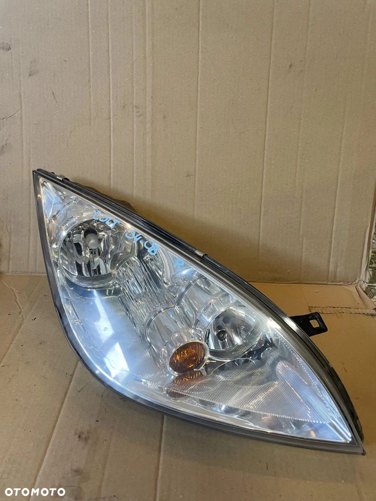Lampa Mitsubishi Colt 04-08 prawy przód - 1