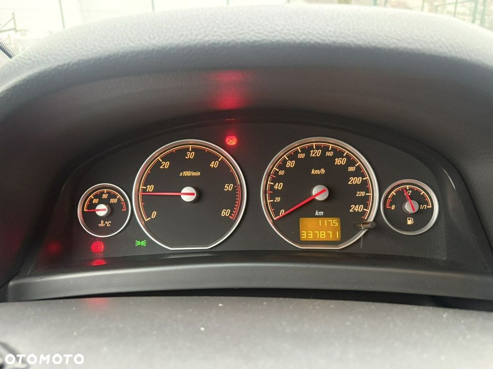 Opel Vectra 1.9 CDTI Sport / GTS - 24