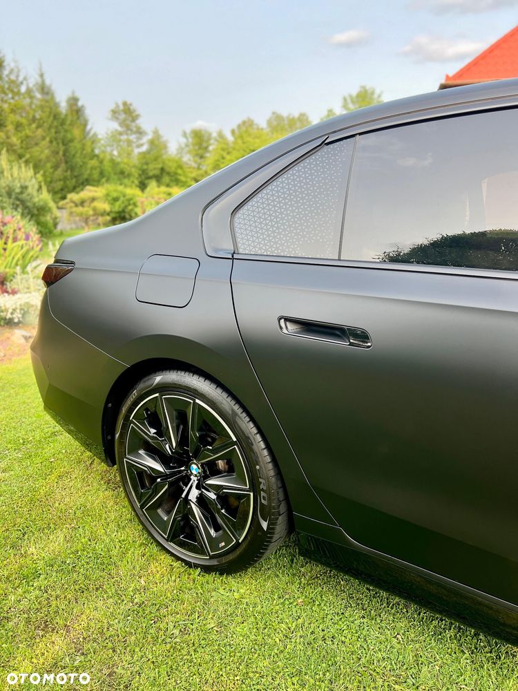 BMW Seria 7 - 7