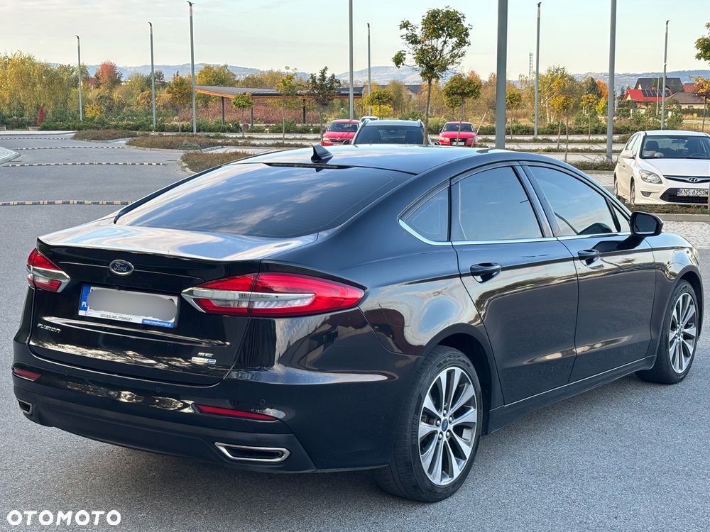 Ford Fusion - 4