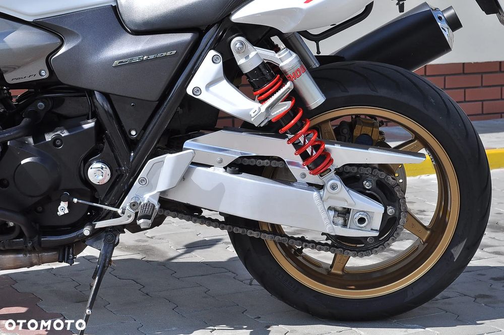 Honda CB - 10