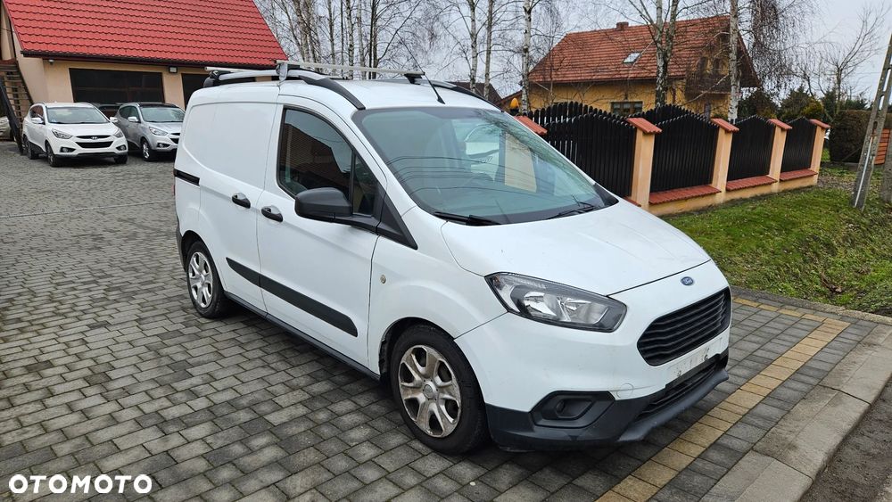 Ford Transit Courier - 1