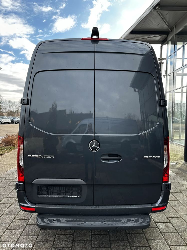 Mercedes-Benz Sprinter 319 CDI Furgon SELECT - 4
