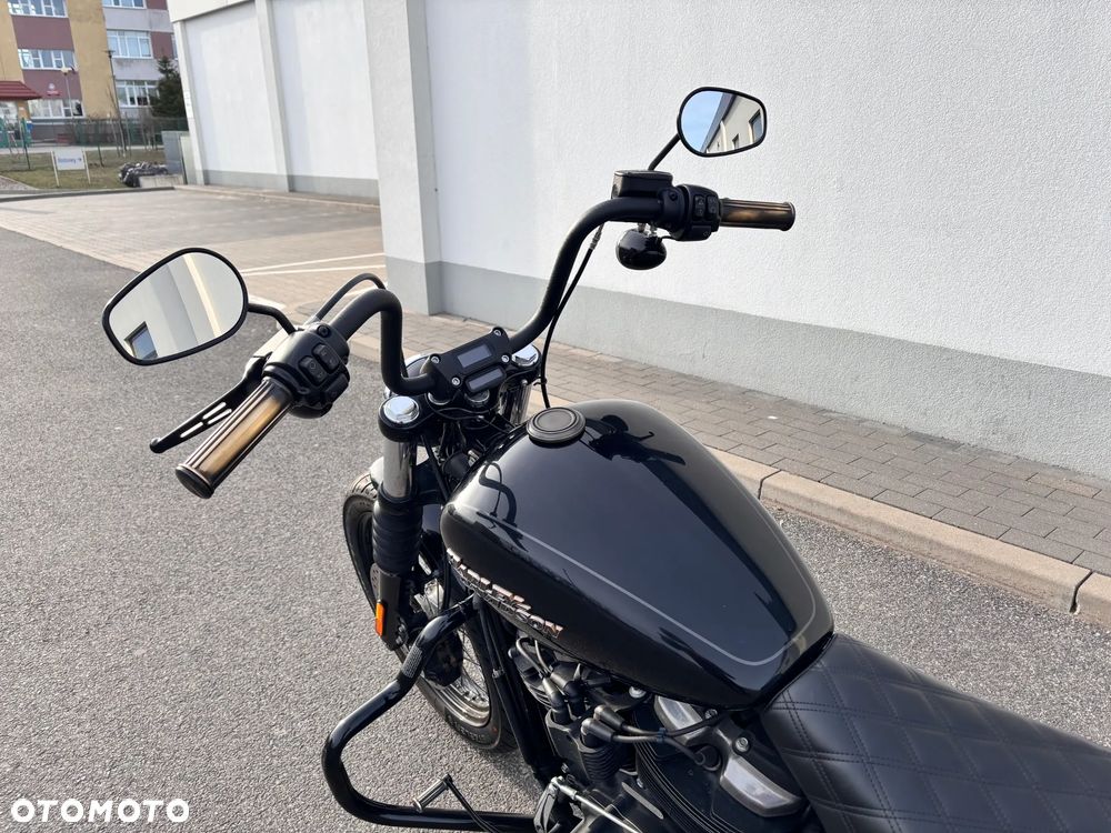 Harley-Davidson Softail Street Bob - 5