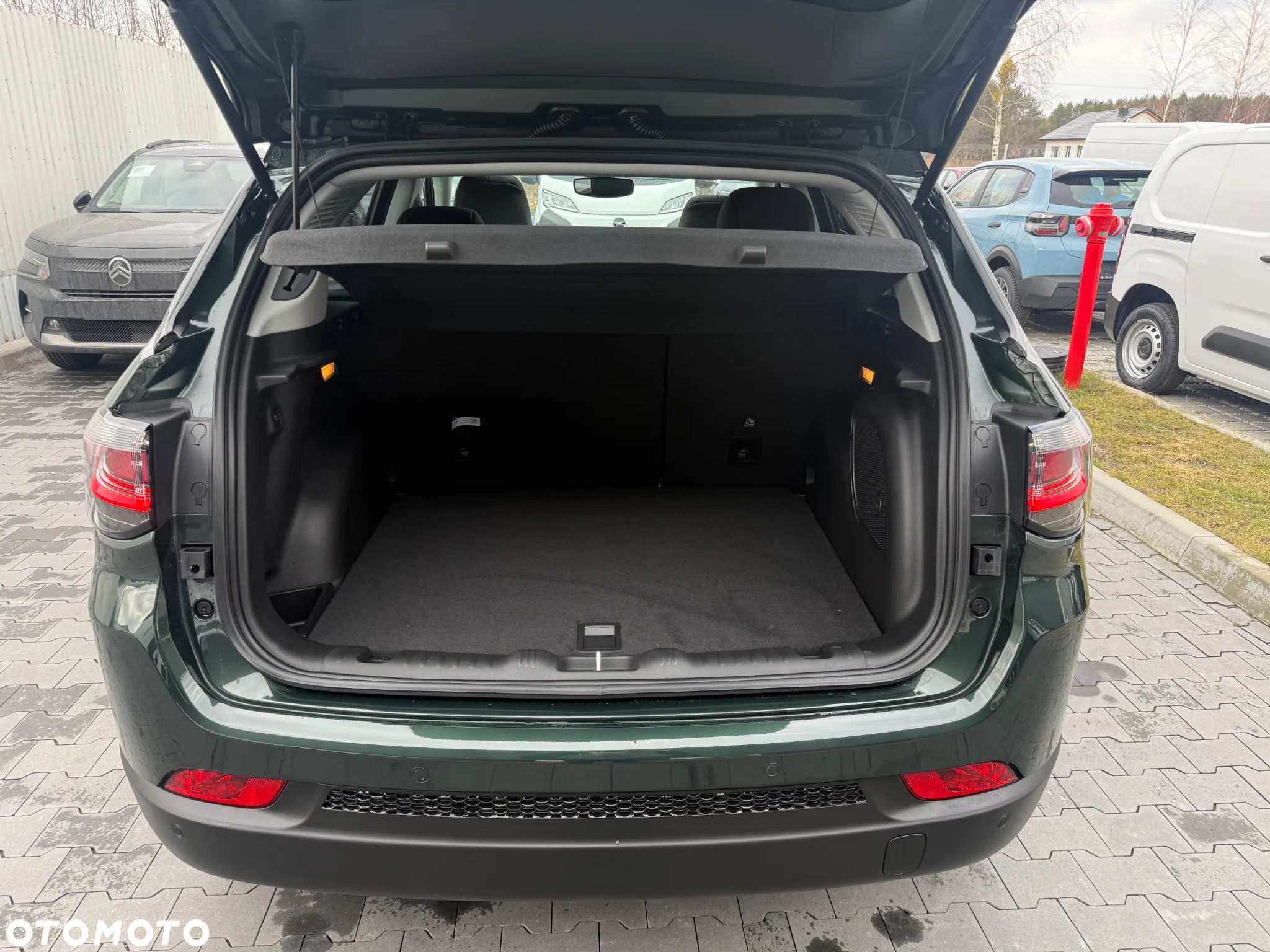 Jeep Compass - 21