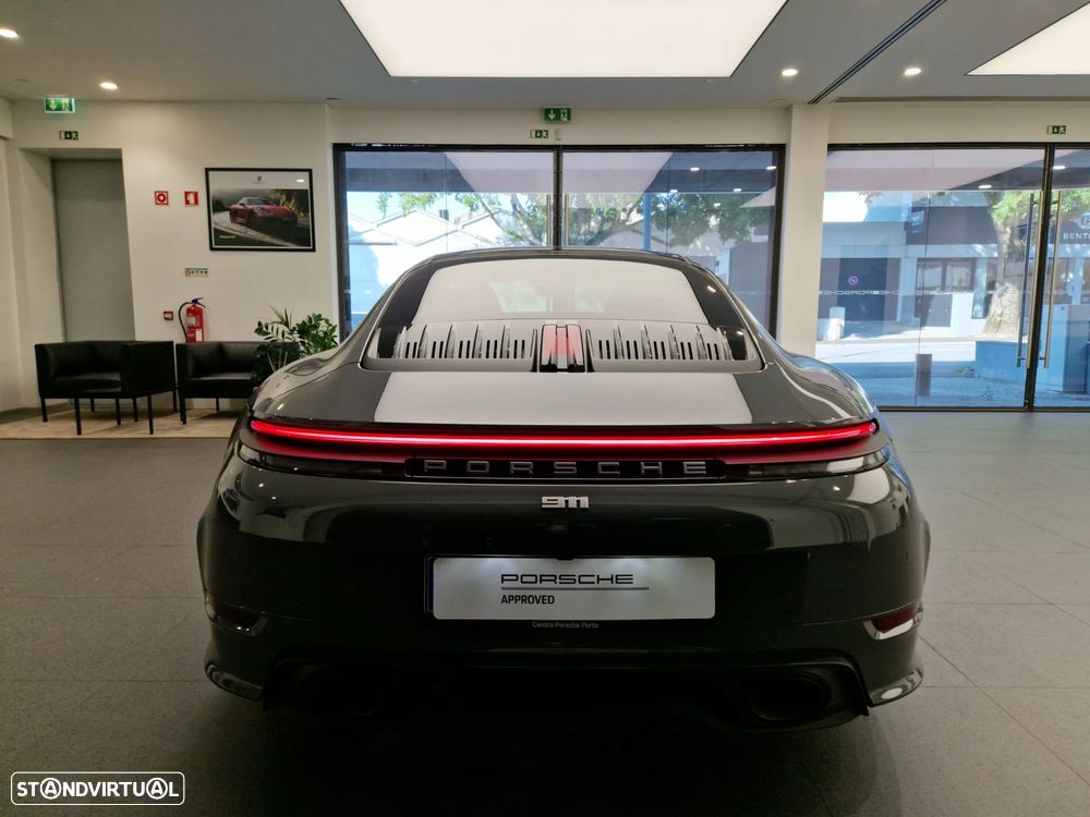 Porsche 911 (992) Carrera - 5