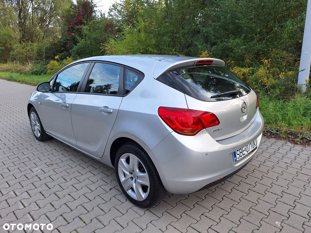 Opel Astra 1.6 Edition - 4