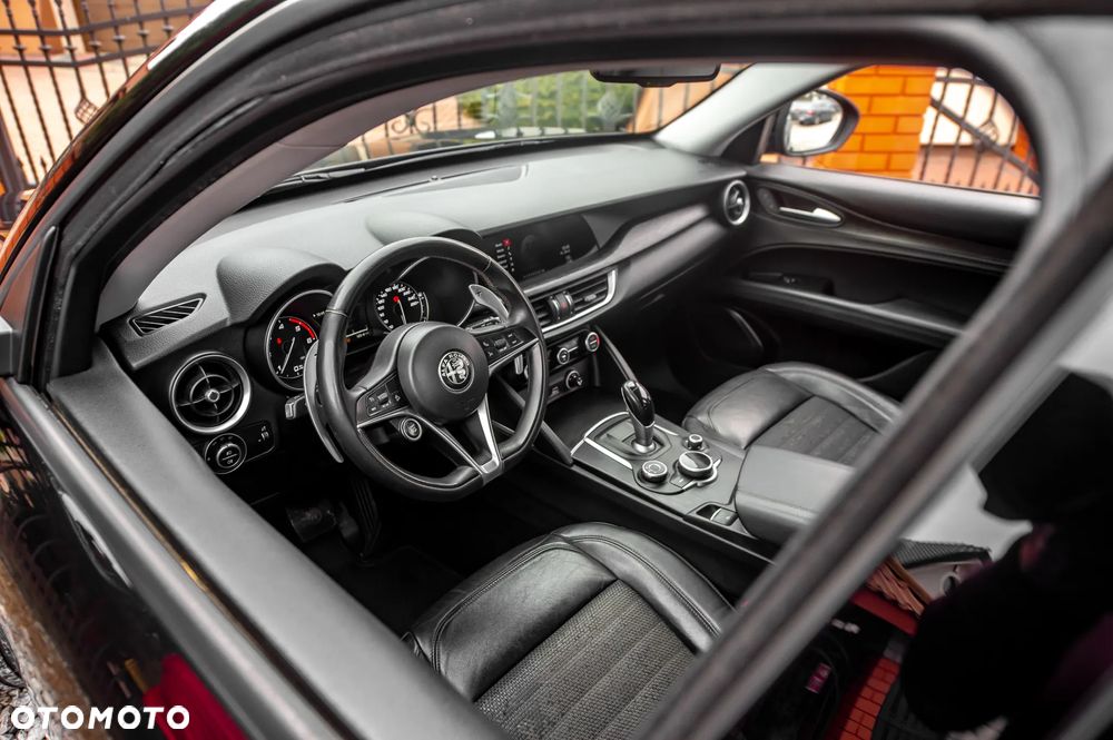 Alfa Romeo Stelvio 2.2 16V AT8 Q4 Sprint - 17