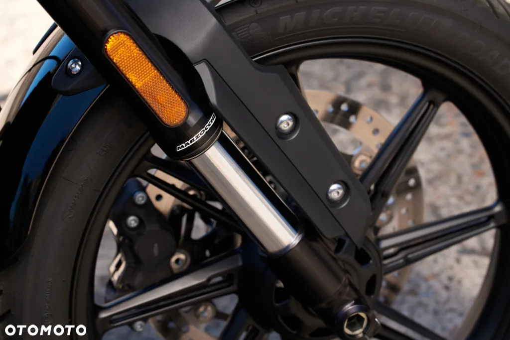 Triumph Speed Twin - 8