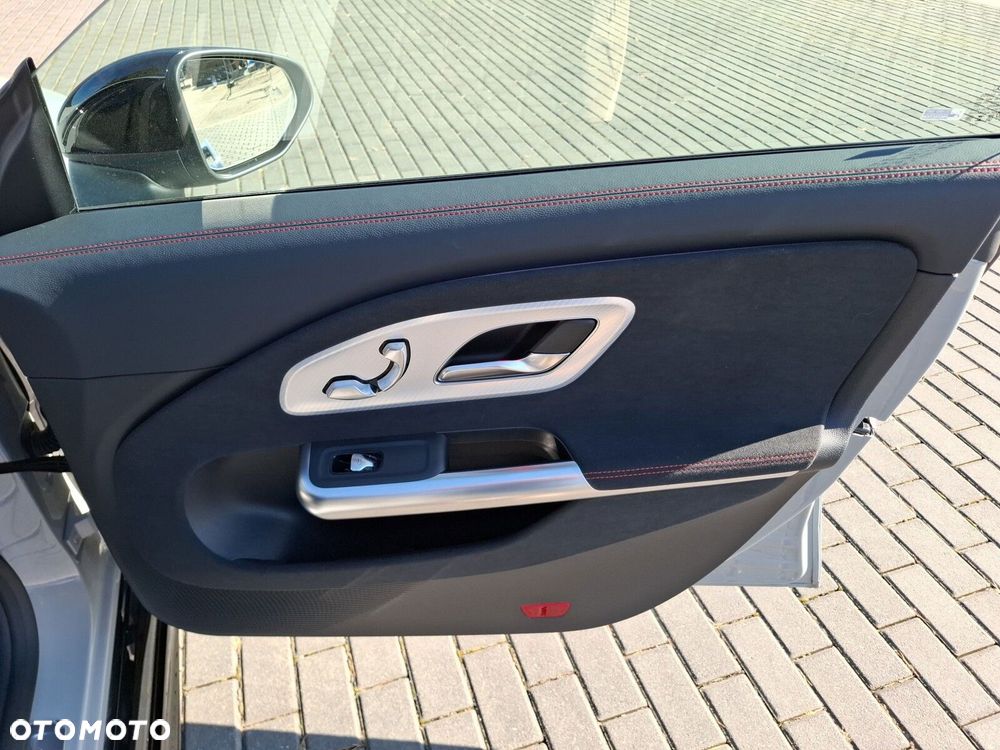 Mercedes-Benz CLA 200 mHEV 8G-DCT - 15