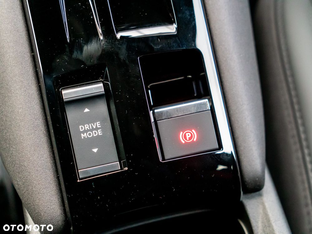 Alfa Romeo Junior 1.2 mHEV Ibrida Speciale eDCT - 28