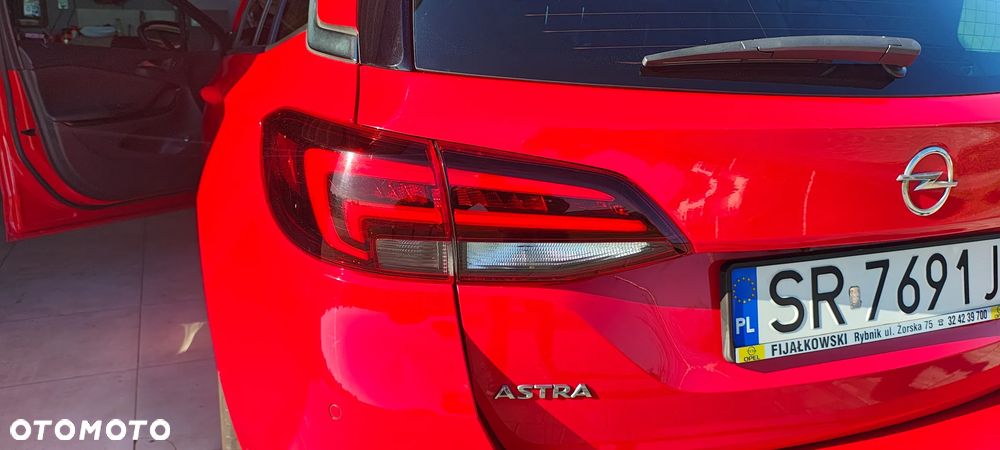 Opel Astra 1.4 T Elite - 11