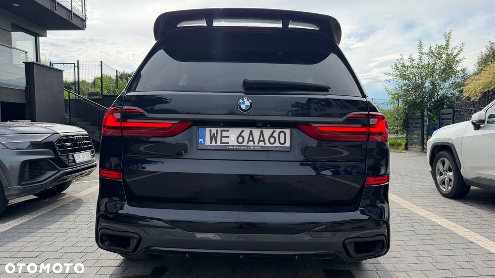 BMW X7 - 32