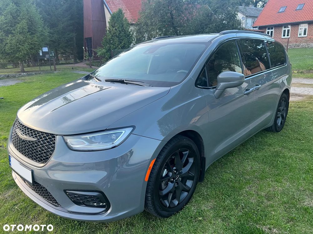 Chrysler Pacifica - 3