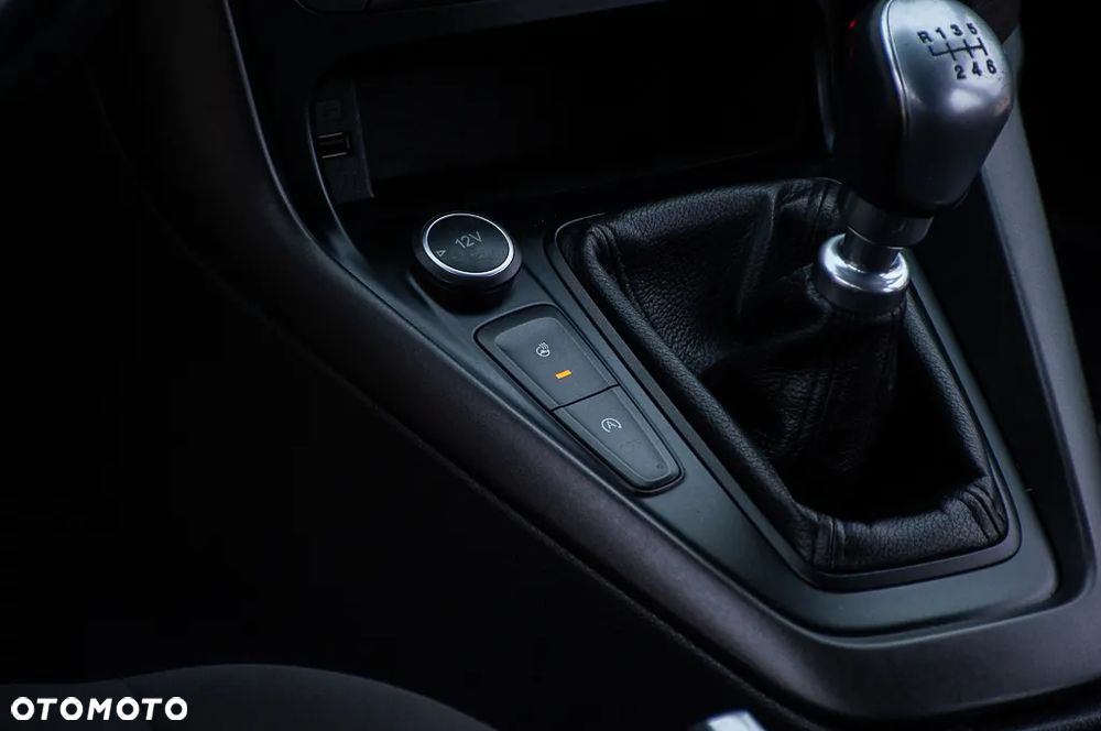 Ford Focus 1.5 EcoBoost Titanium ASS - 17
