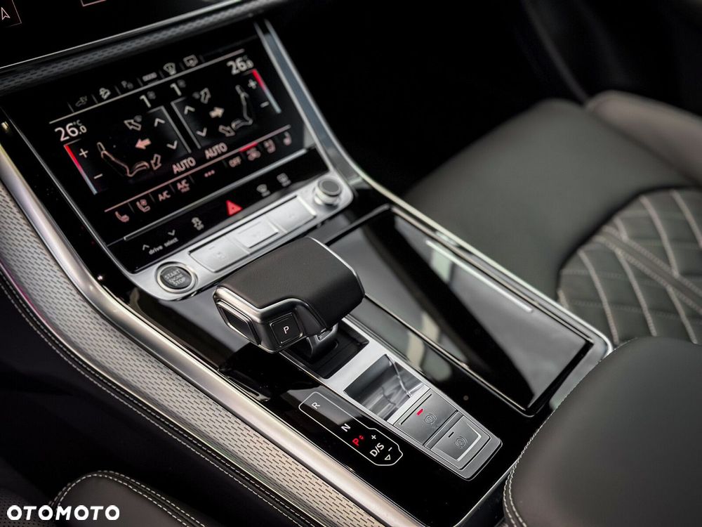 Audi Q8 - 21